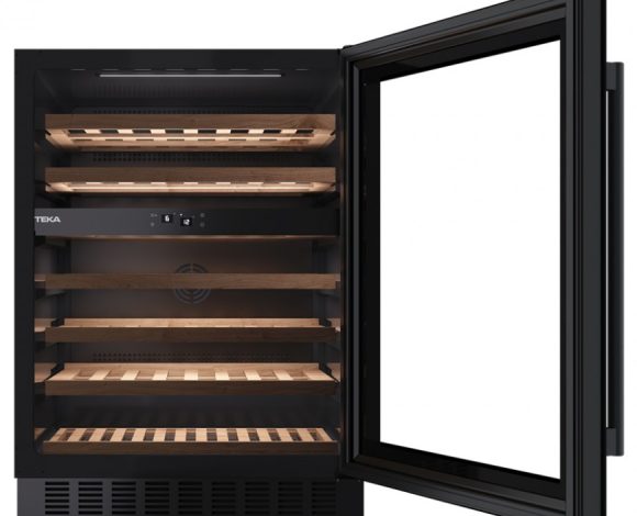 Винний шафа MTM — стильне та ефективне рішення для зберігання вина, що забезпечує оптимальні умови для збереження його смаку та аромату.